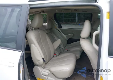 2014 Toyota Sienna Xle V6 8 Passenger из США, поврежденный, VIN 5TDYK3DC3ES442911